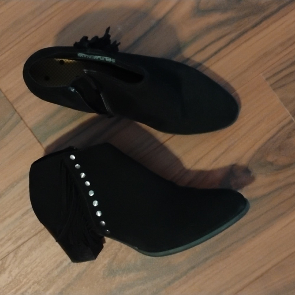 💋 VIONIC FAROS Black Ankle Booties with Fringe Accent 💋
